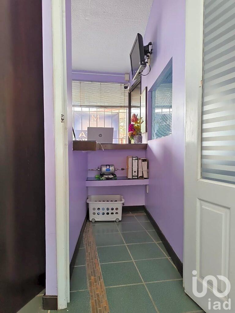 Local comercial en venta Plaza los Faroles, San Juan del Rio Querétaro