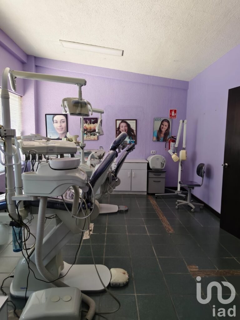 Local comercial en venta Plaza los Faroles, San Juan del Rio Querétaro