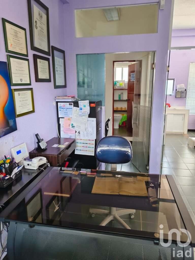Local comercial en venta Plaza los Faroles, San Juan del Rio Querétaro