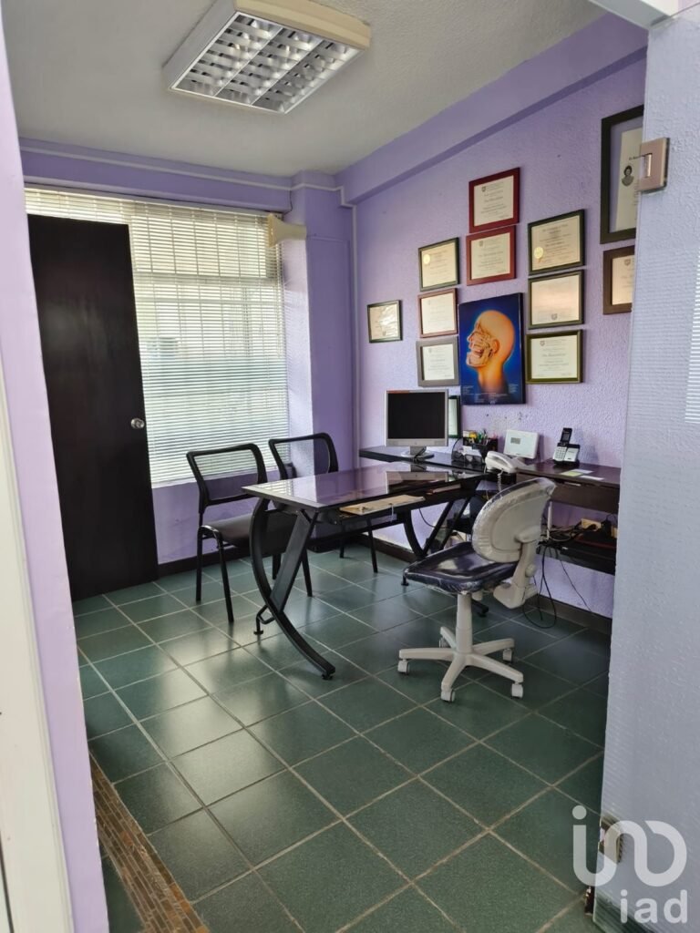 Local comercial en venta Plaza los Faroles, San Juan del Rio Querétaro