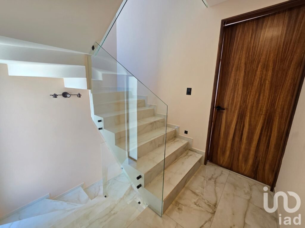 CASA EN VENTA CON 3 HAB + 3.5 BAÑOS EN XIXITLA | SAN PEDRO CHOLULA