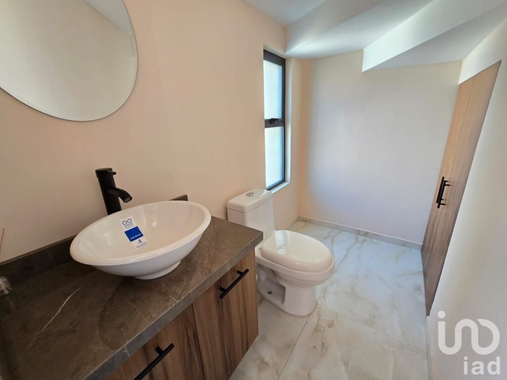 CASA EN VENTA CON 3 HAB + 3.5 BAÑOS EN XIXITLA | SAN PEDRO CHOLULA