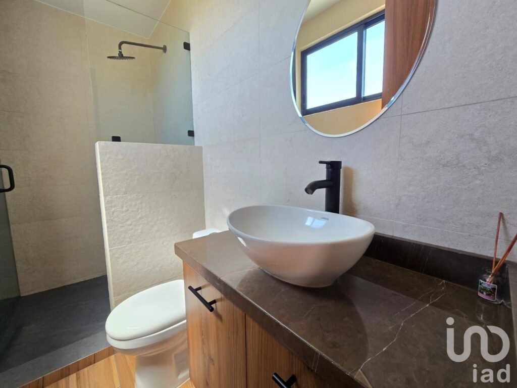 CASA EN VENTA CON 3 HAB + 3.5 BAÑOS EN XIXITLA | SAN PEDRO CHOLULA