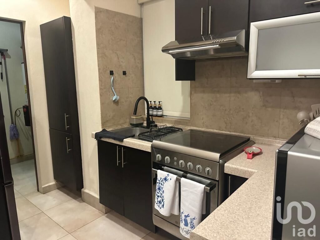 DEPARTAMENTO AMUEBLADO EN QUINTAS DEL BOSQUE EN RENTA (ZONA NORTE DE CUERNAVACA)...