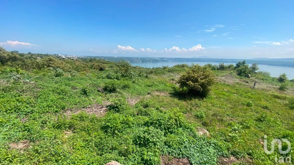 EN TEQUESQUITENGO SE VENDE TERRENO