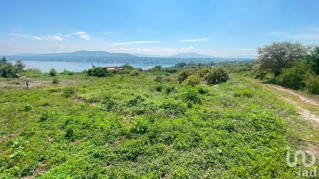 EN TEQUESQUITENGO SE VENDE TERRENO