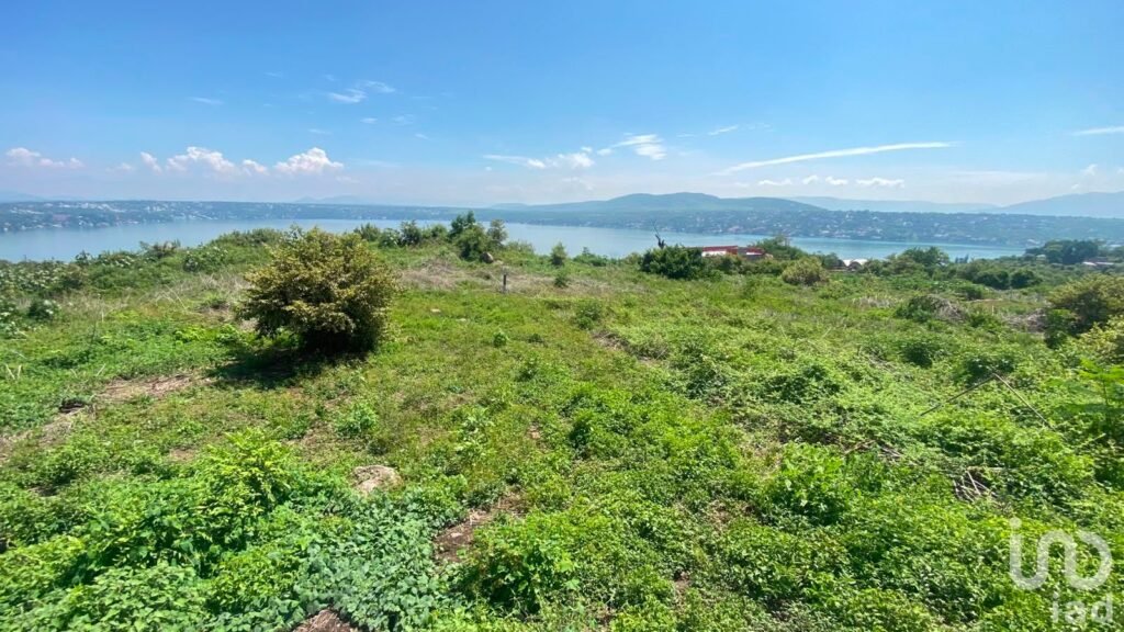 EN TEQUESQUITENGO SE VENDE TERRENO