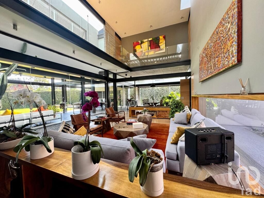 Casa en Venta y Renta en El Campanario Queretaro