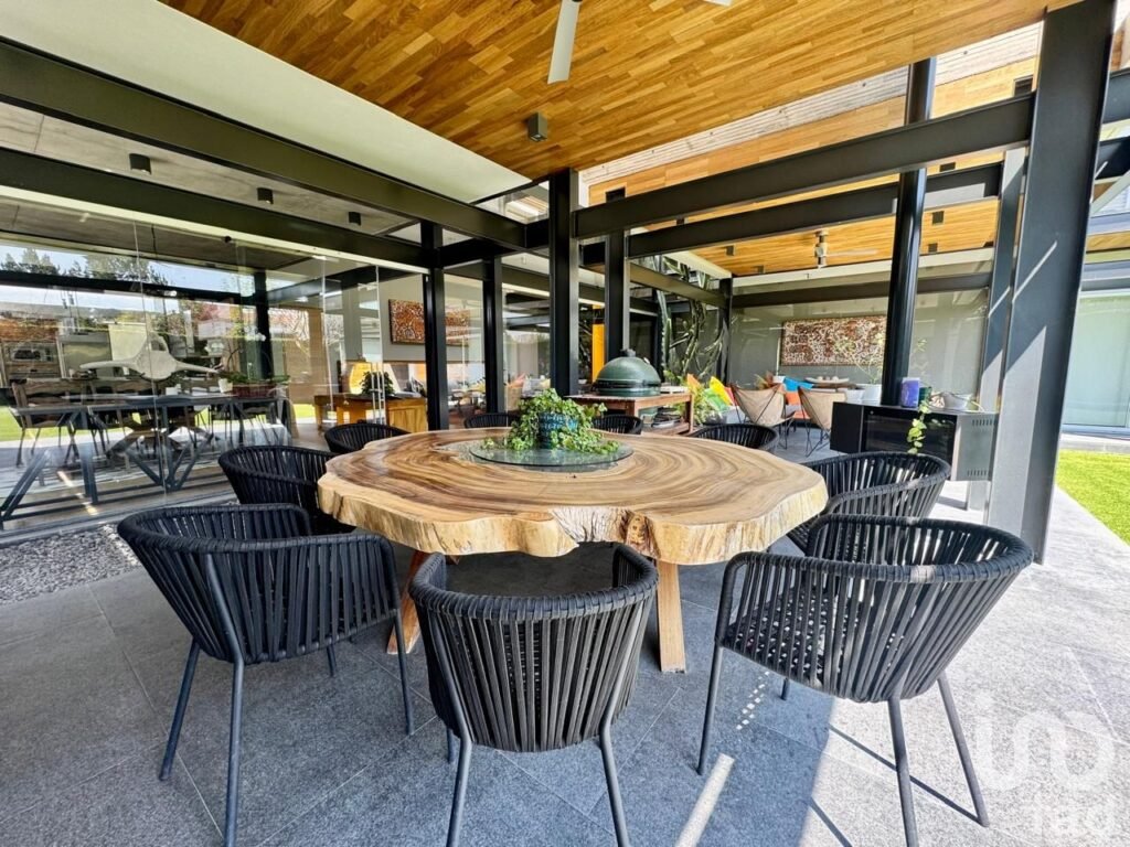 Casa en Venta y Renta en El Campanario Queretaro