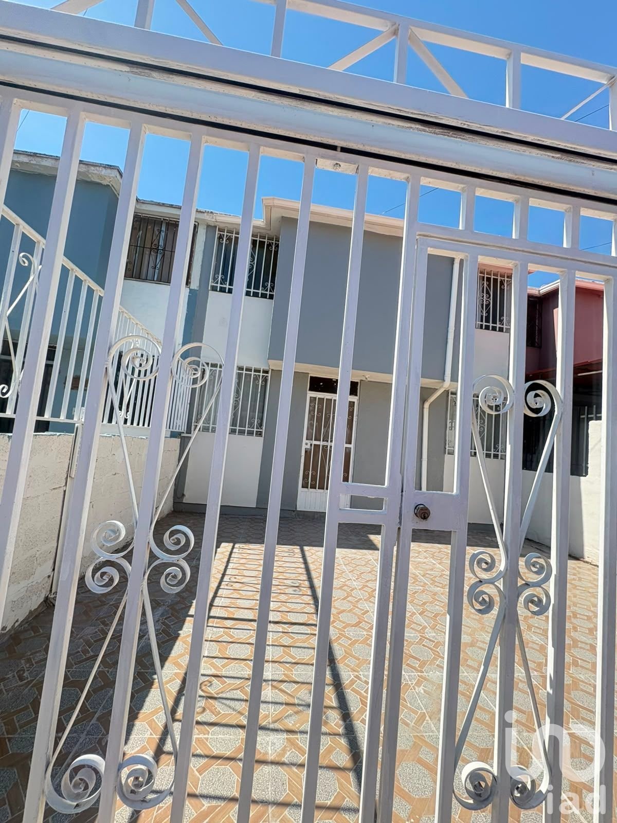 CASA EN VENTA AREA SAN LORENZO CD. JUAREZ, CHIH CASA EN VENTA AREA SAN LORENZO CD. JUAREZ, CHIH