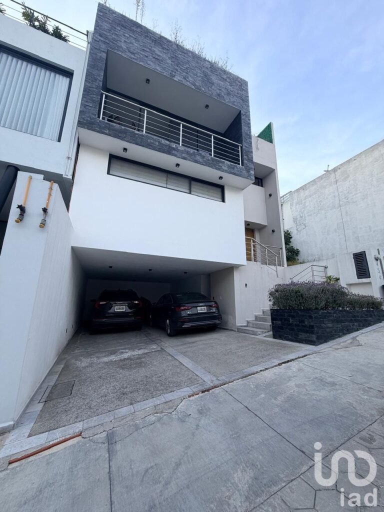 Venta Residencia Moncayo, Zona Esmeralda, Atizapan Edo Mex
