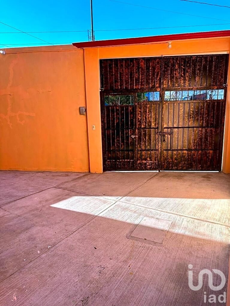 VENTA DE CASA EN RESIDENCIAL PRIVADO FOVISSTE