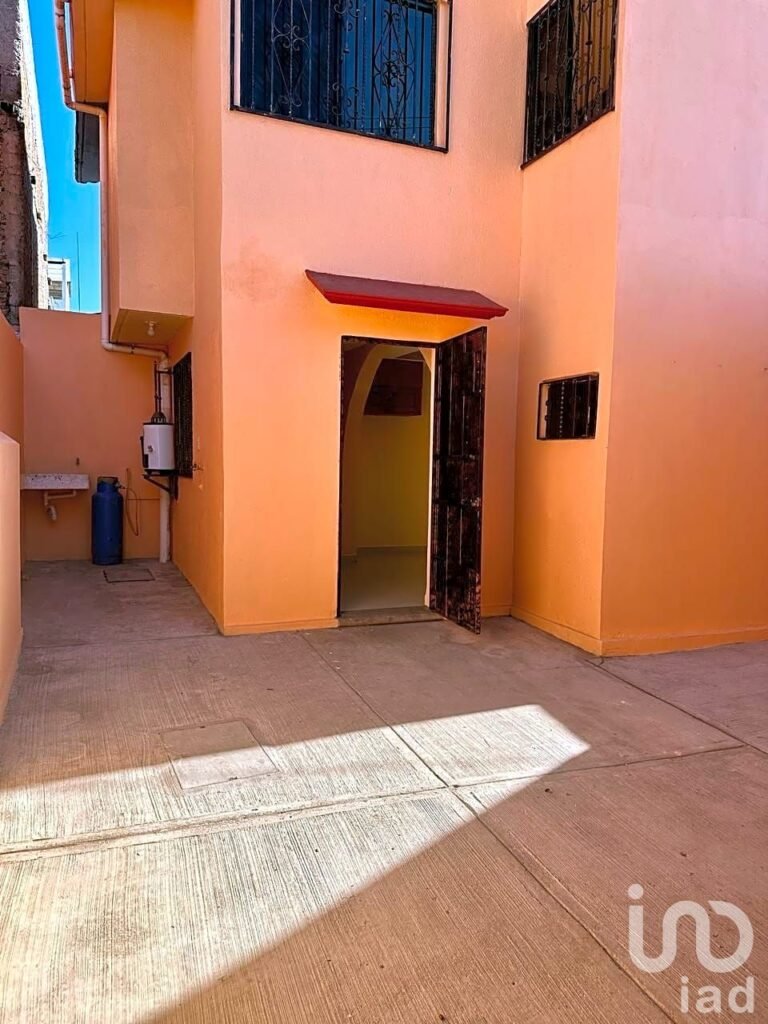 VENTA DE CASA EN RESIDENCIAL PRIVADO FOVISSTE