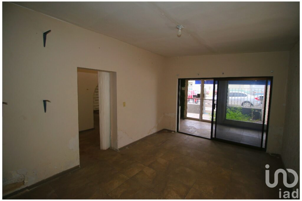 Se vende local comercial con increíble ubicación (col. centro) en La Paz, BCS