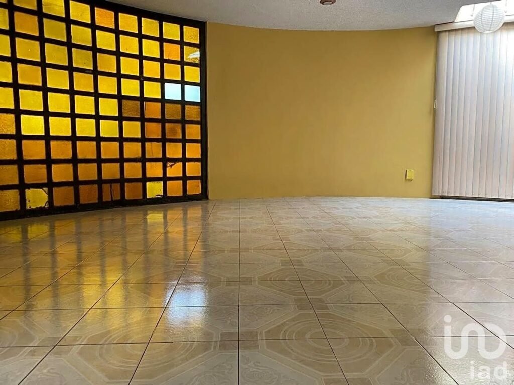 Casa en esquina Valle del  Tepeyac