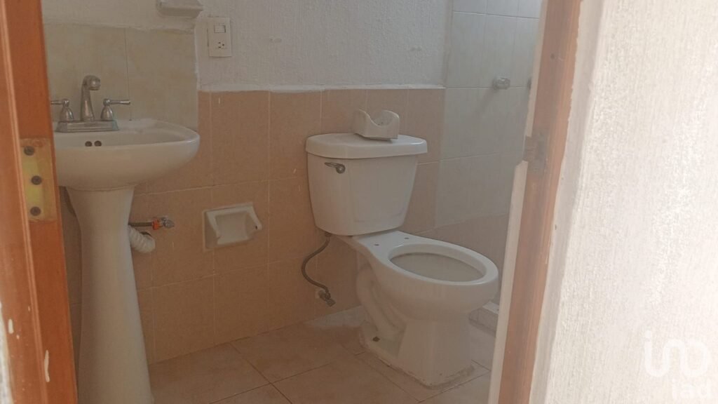 Casa en Venta en el Saucillo con habitación en planta baja