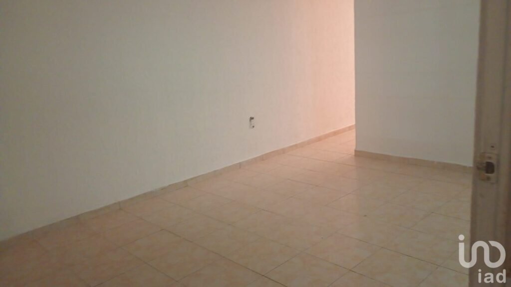 Casa en Venta en el Saucillo con habitación en planta baja