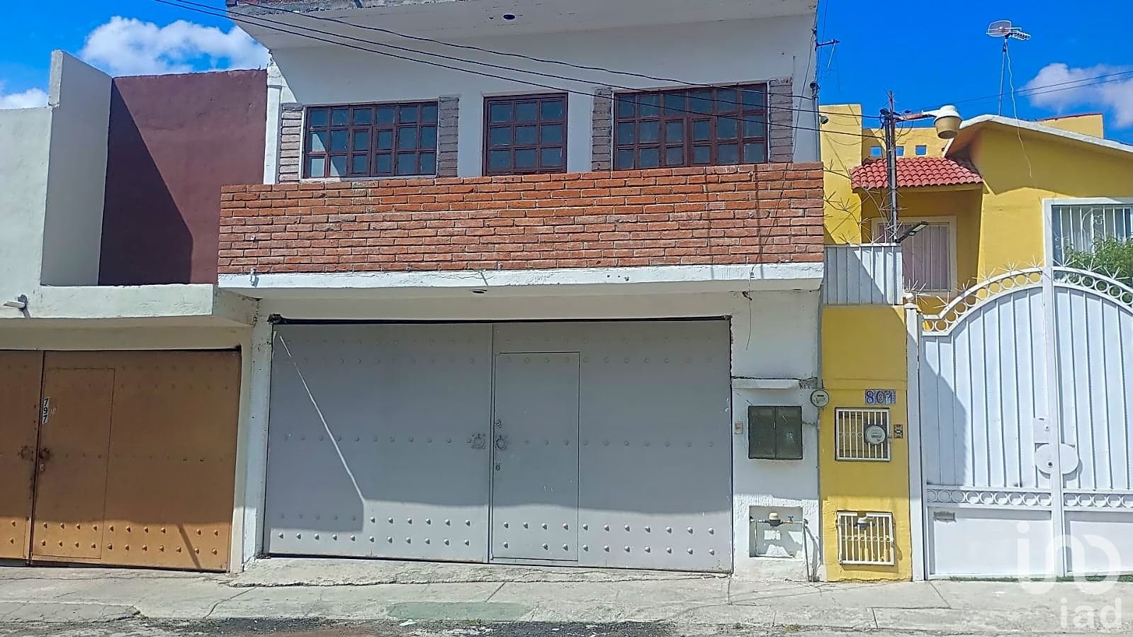 Casa en Venta en el Saucillo con habitación en planta baja