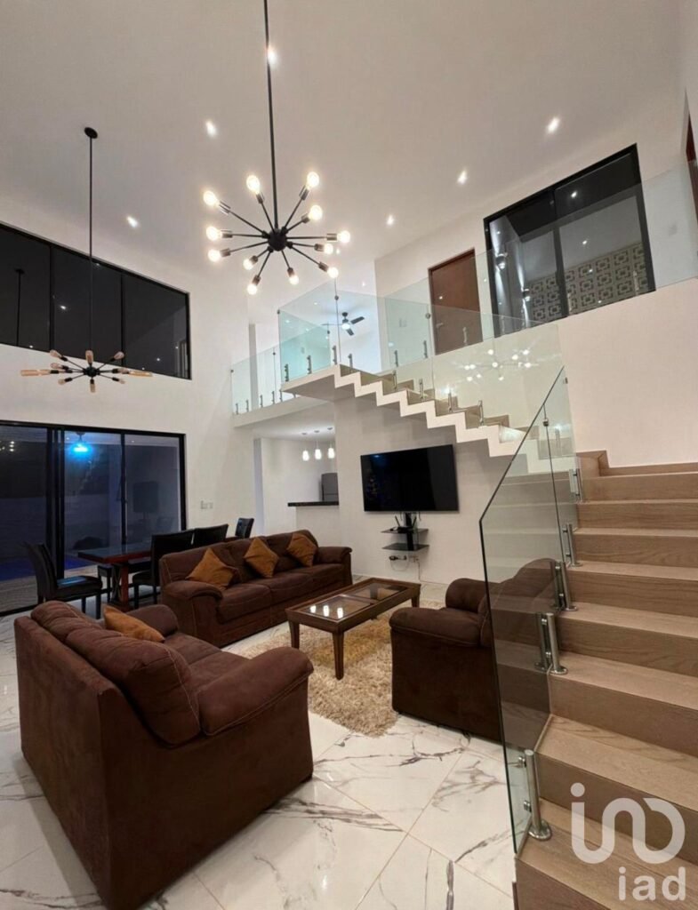 Casa en venta en privada con amenidades al Norte de Mérida, Yucatán.