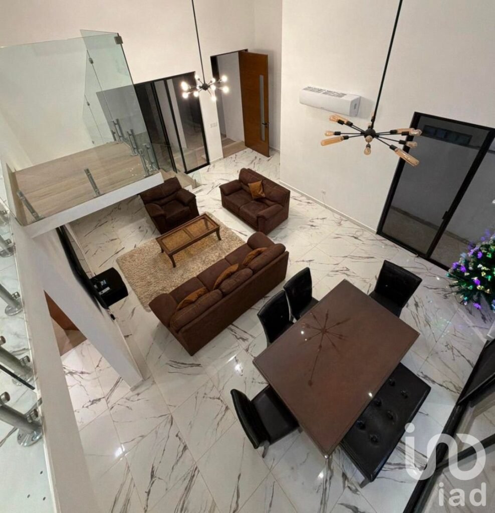 Casa en venta en privada con amenidades al Norte de Mérida, Yucatán.