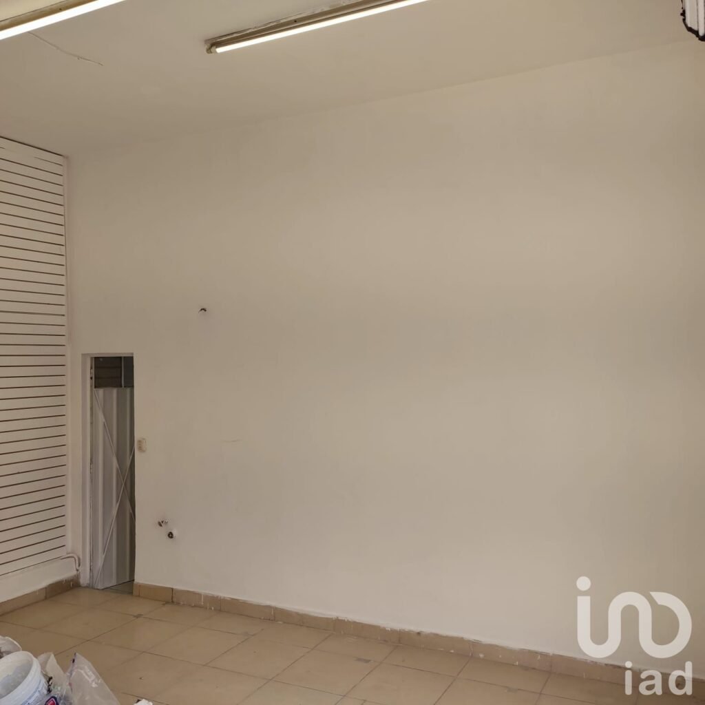 Se renta local comercial en Calle 9 sur Col. Chula Vista (85m2)