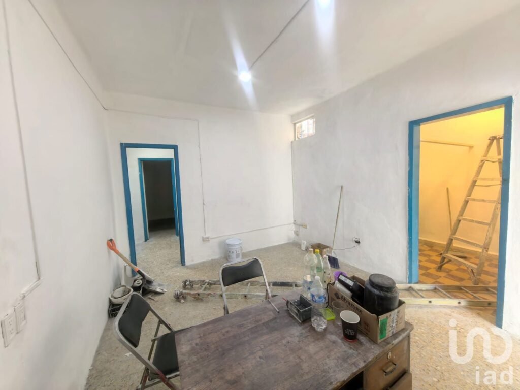 Se renta local comercial en Calle 9 sur Col. Chula Vista (85m2)