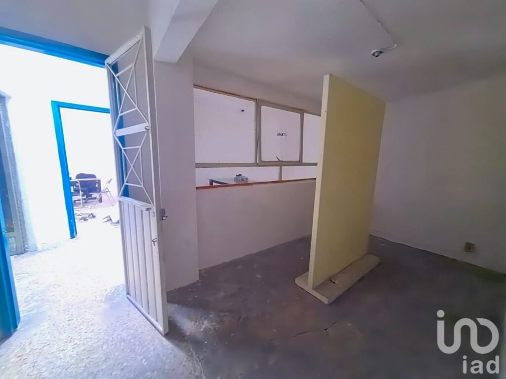 Se renta local comercial en Calle 9 sur Col. Chula Vista (85m2)
