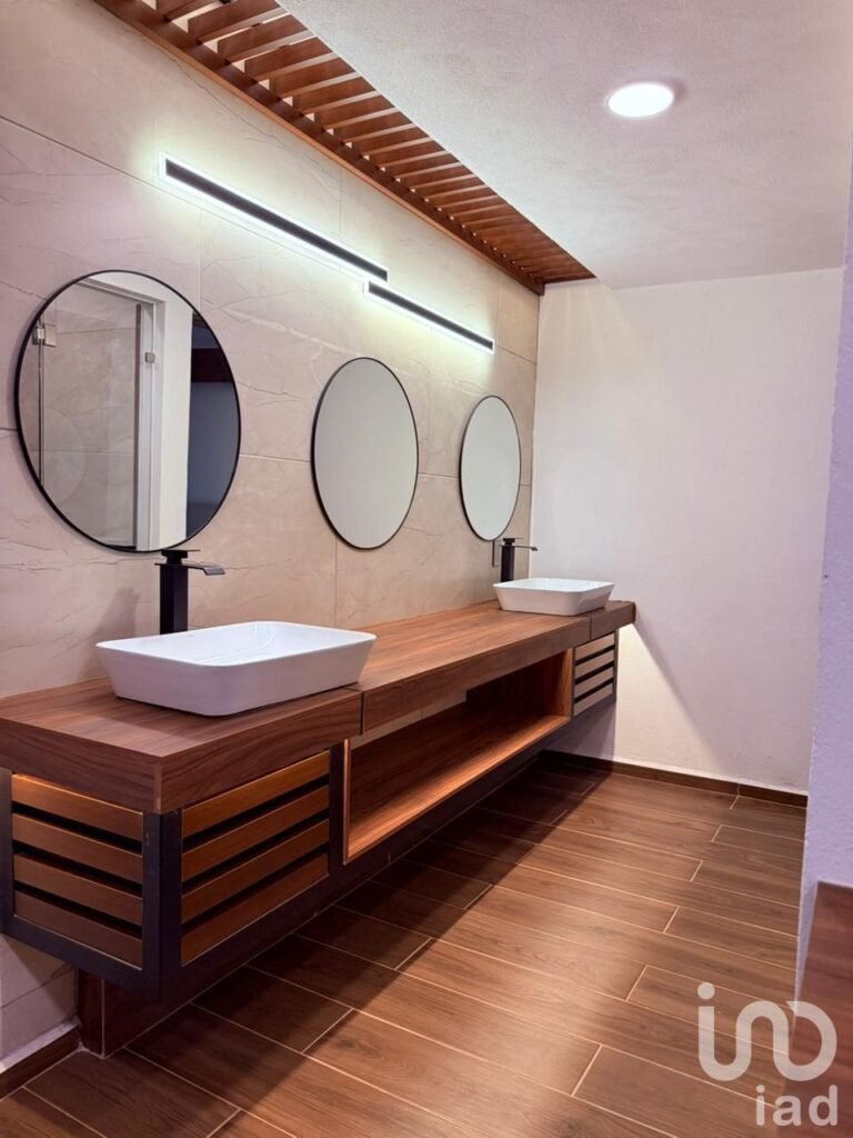 Exclusividad y Espacio: Espectacular Casa en Venta en Burgos, Morelos