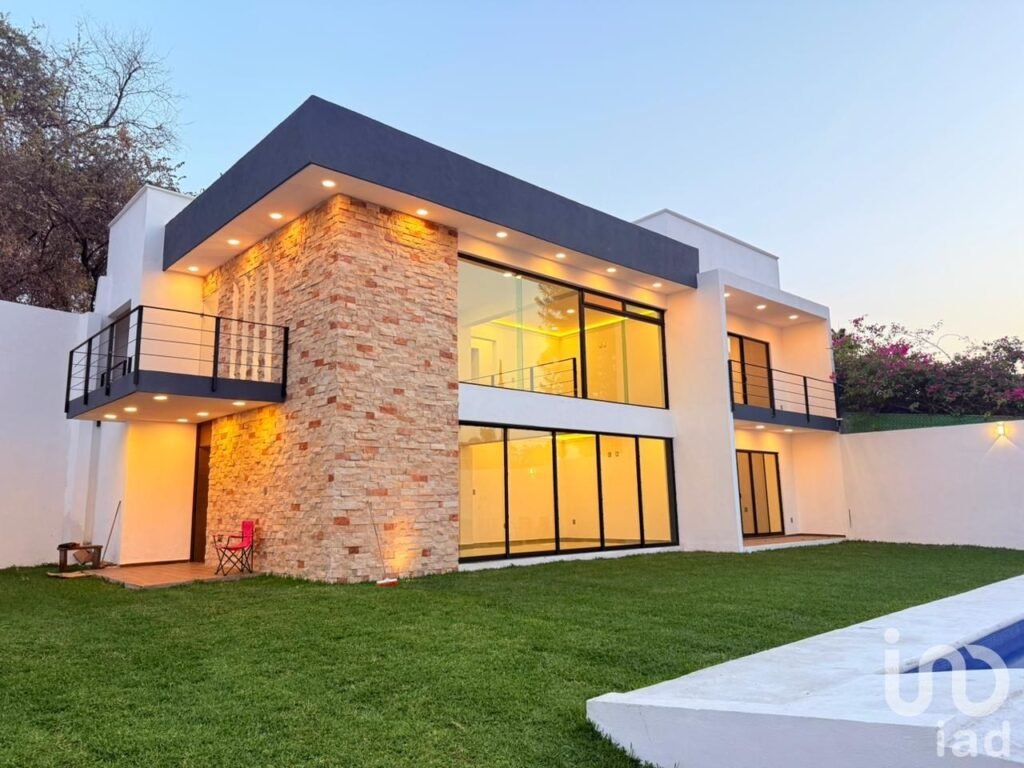 Exclusividad y Espacio: Espectacular Casa en Venta en Burgos, Morelos