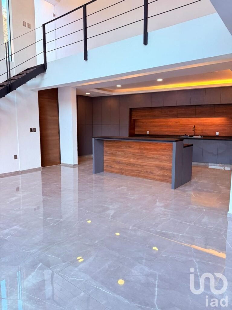 Exclusividad y Espacio: Espectacular Casa en Venta en Burgos, Morelos