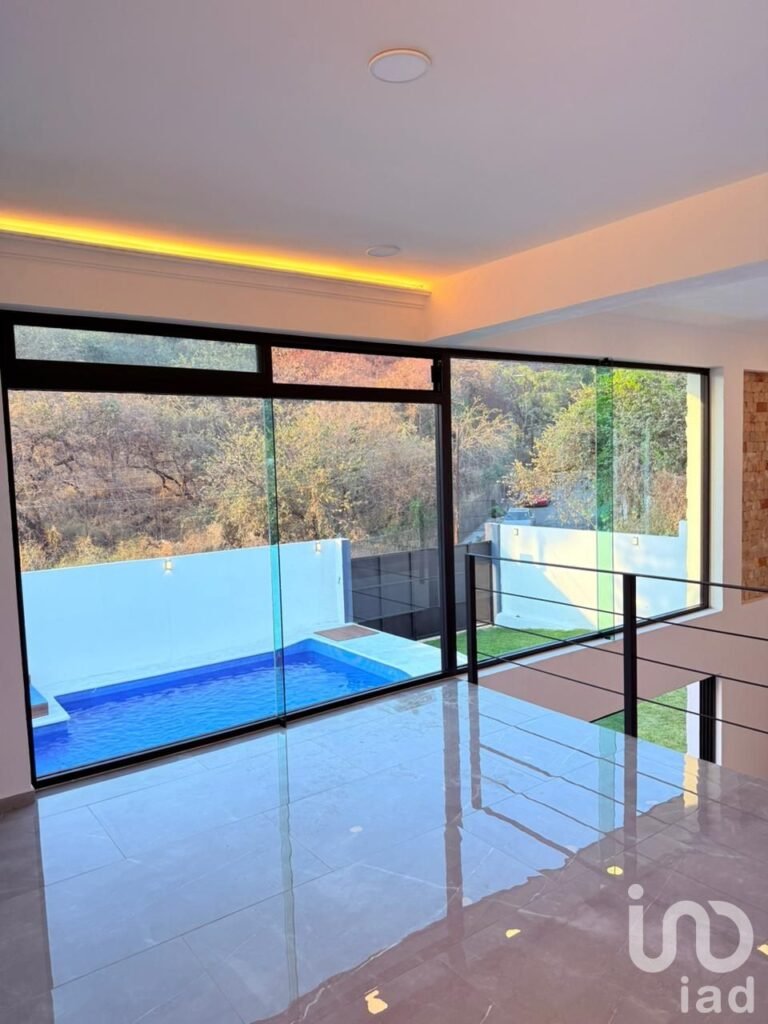 Exclusividad y Espacio: Espectacular Casa en Venta en Burgos, Morelos