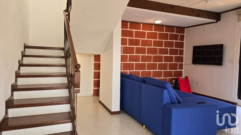 CASA (AMUEBLADA) EN RENTA EN EL FRACCIONAMIENTO  BELLO HORIZONTE EN CUERNAVACA...