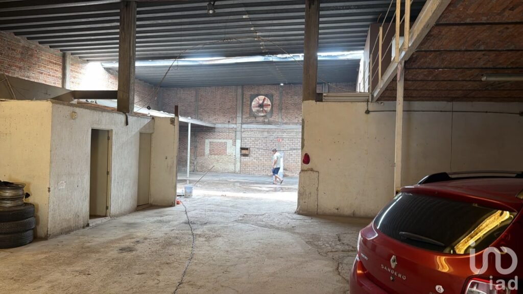 Venta de Bodega Comercial en Zapopan