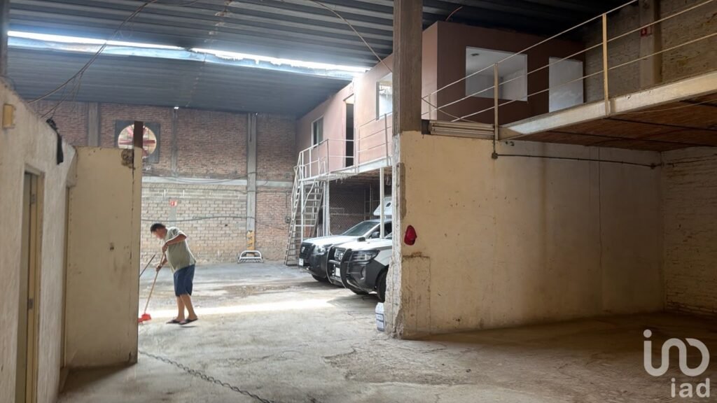 Venta de Bodega Comercial en Zapopan