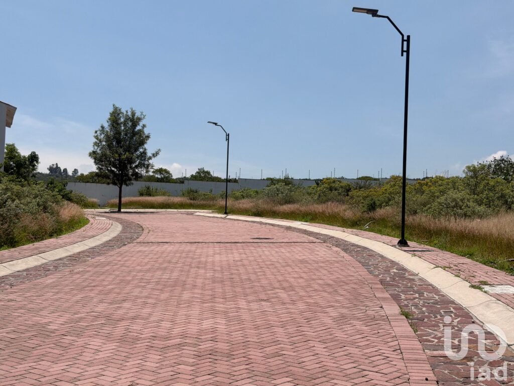 VENTA TERRENO CD.MADERAS MONTAÑA