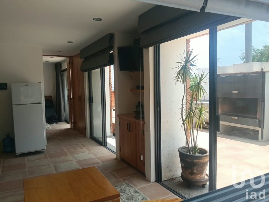 Departamento amueblado en renta frente a Plaza Boulevares, Álamos, Querétaro