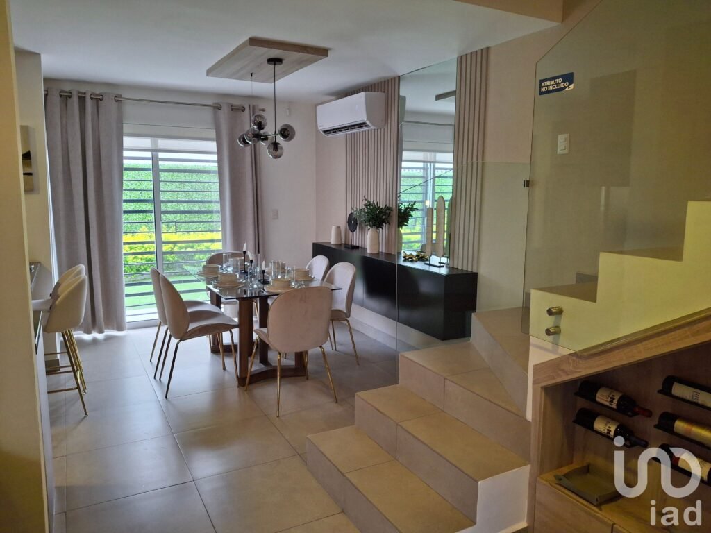 Casa Nueva en Venta en Exclusiva Zona Residencial en Apodaca. Excelente Opción en $4;045,000.00
