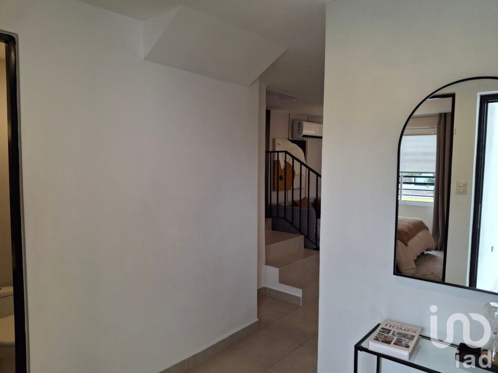 CASA VENTA, ZONA RESIDENCIAL Y EXCLUSIVA CON AMENIDADES TERRENO EXCEDENTE  $3,100,000
