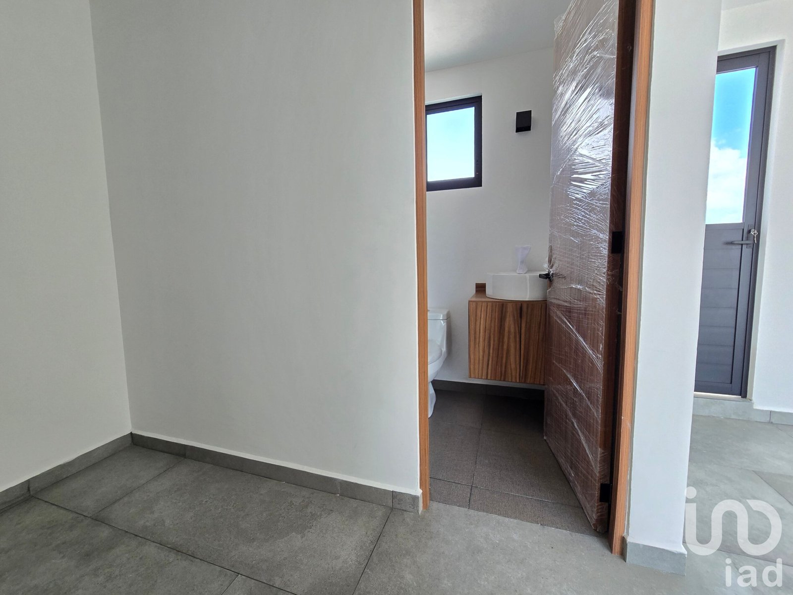 CASA EN VENTA EN SANTIAGO MOMOXPAN, SAN PEDRO CHOLULA | CERCA DE UDLAP, UVM, VOLKSWAGEN Y FINSA