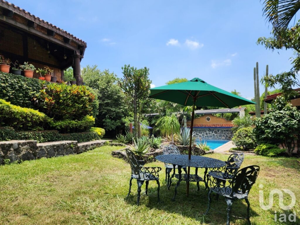 Venta de Casa con Bungalows en Tepoztlan Morelos