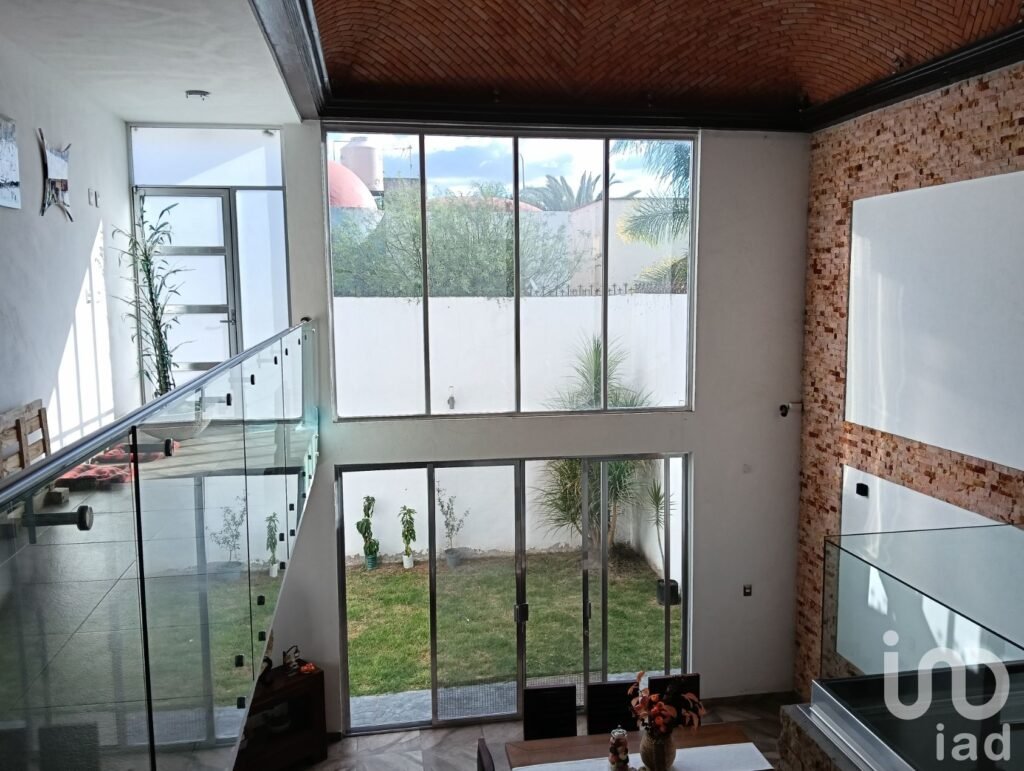 CASA EN VENTA RESIDENCIAL ITALIA QUERETARO CERCA AV 5 DE FEBRERO
