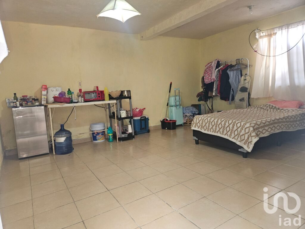 Oportunidad | Terreno de 200 m² en esquina con CONSTRUCCION | Jorge Jiménez Cantú, Tlalnepantla