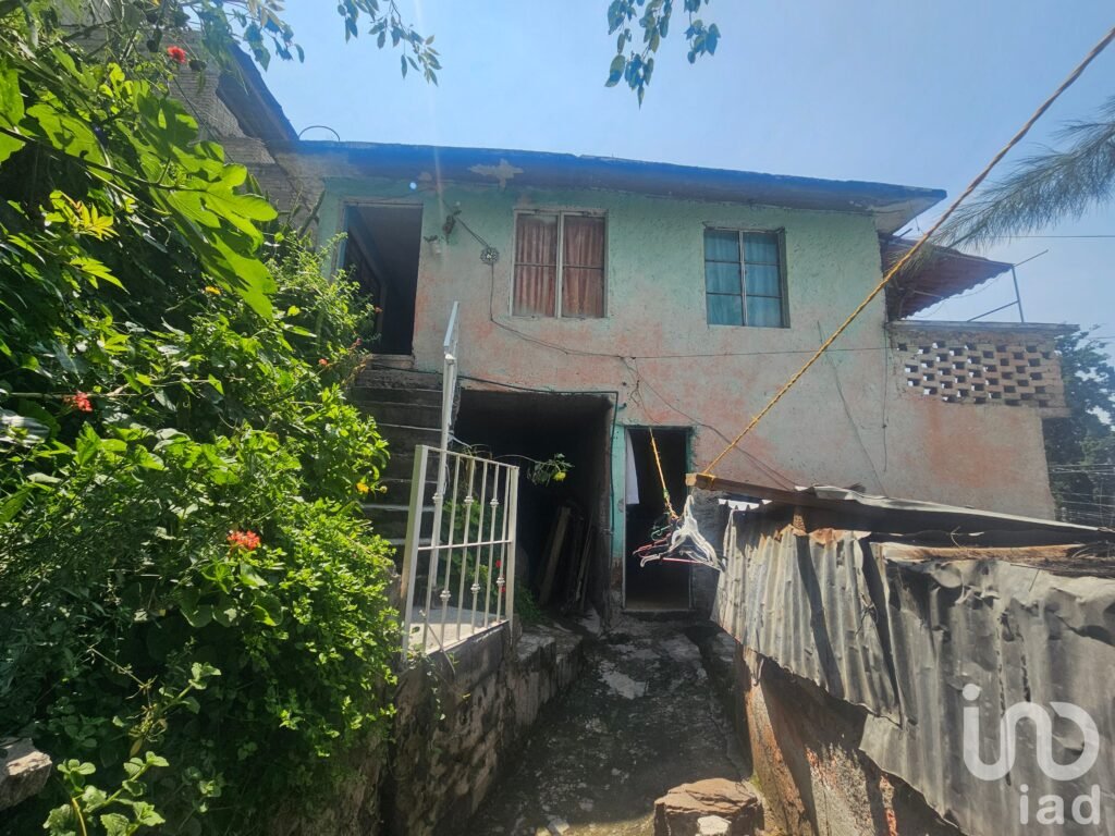 Oportunidad | Terreno de 200 m² en esquina con CONSTRUCCION | Jorge Jiménez Cantú, Tlalnepantla