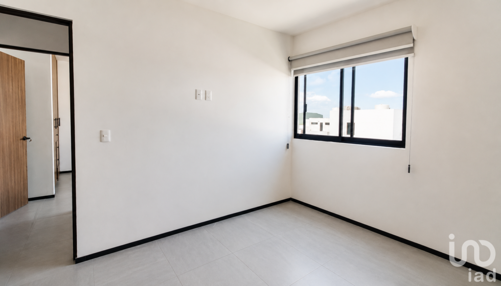 CASA EN RENTA ZIBATA PRIV TURQUESA QUERETARO