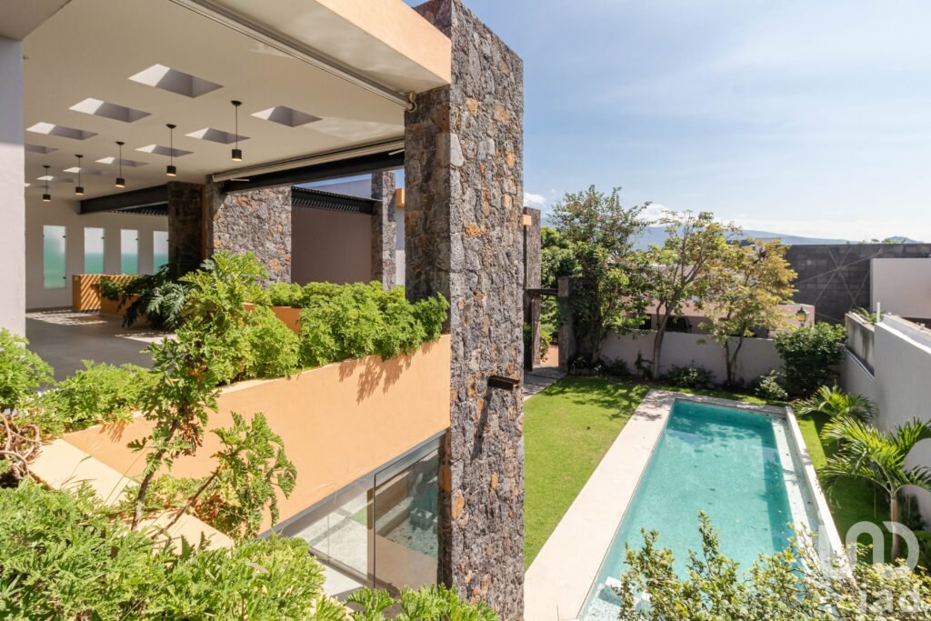 Residencia contemporánea en Zona Exclusiva Cuernavaca