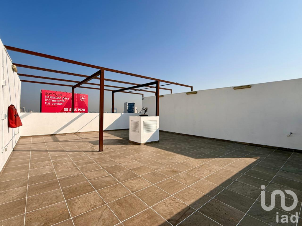 Conectividad y Amplitud: Departamento en Venta en Mixcoac con 2 Baños y Elevador