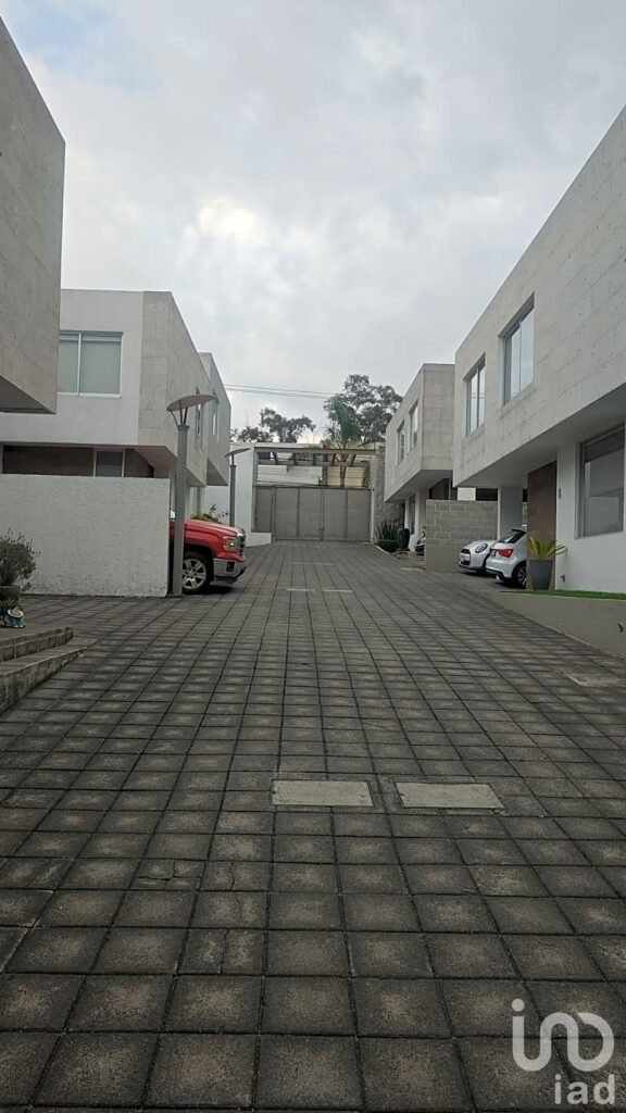 CASA EN RENTA EN CISNES LAGO DE GUADALUPE