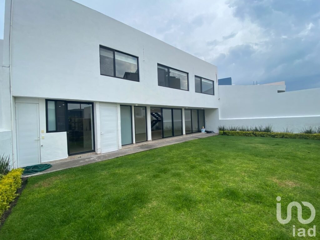 RESIDENCIA EN VENTA CUMBRES DE JURIQUILLA