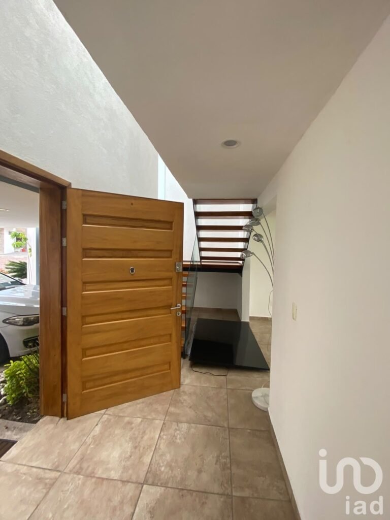 RESIDENCIA EN VENTA CUMBRES DE JURIQUILLA