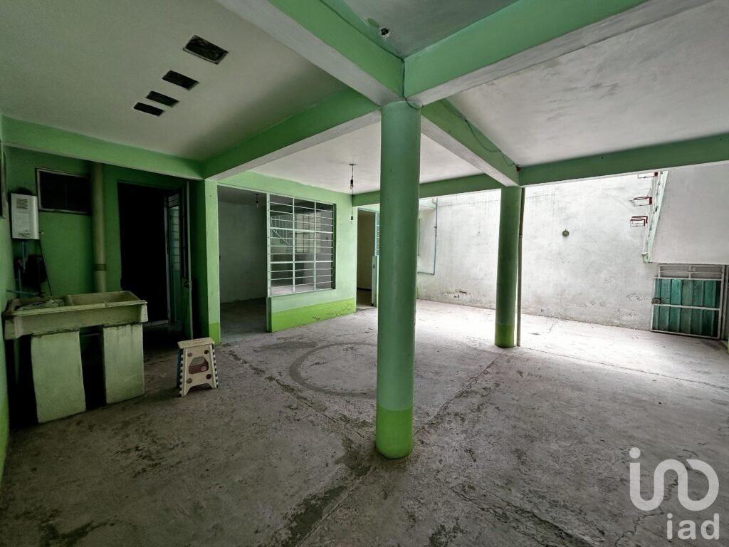 Casa en VENTA en Jardines de Chalco, Estado de México.
